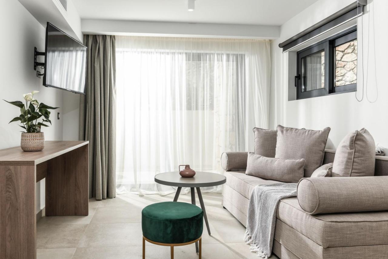 Lagoon Luxury Suites Vasilikos Exterior foto